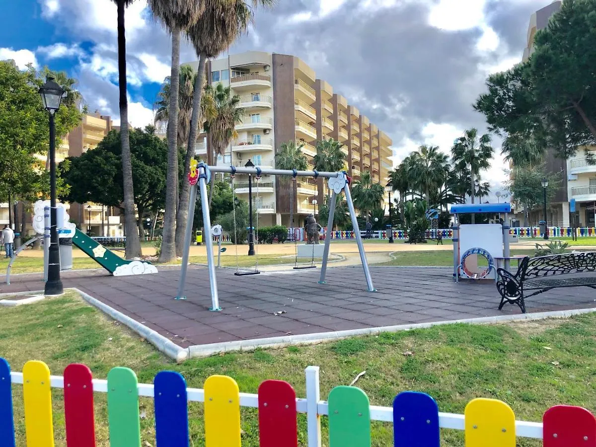 Frente a playa Fuengirola Doña Sofia D Apartamento 0*,